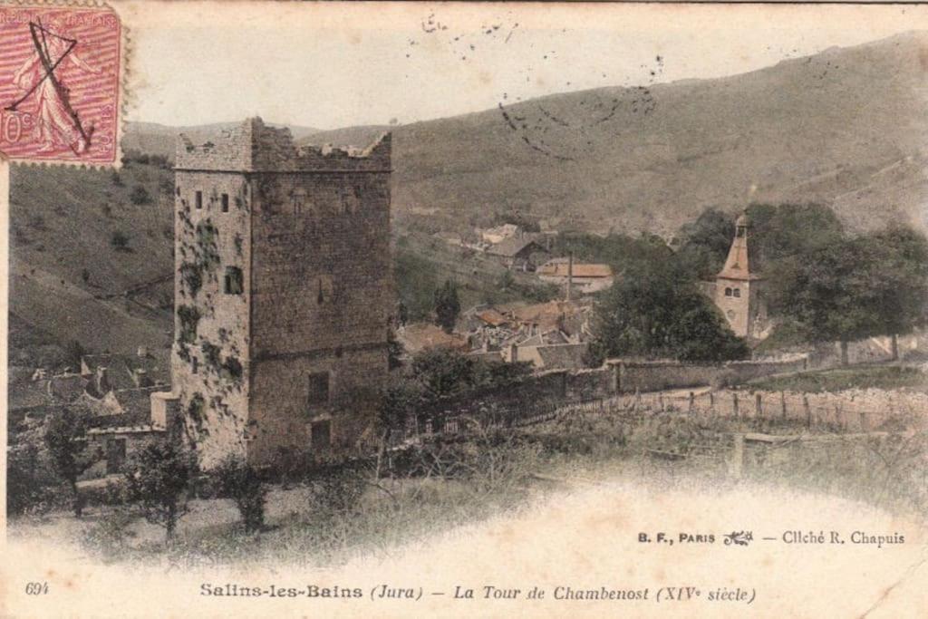 Salins-Les Bains : A L'Ombre De La Tour Carree Daire Dış mekan fotoğraf